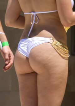 Ariel Winter – Sexy Ass In White Bikini HQ